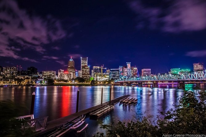 2.5-hour Dinner Cruise on Willamette River - A dinner cruise built around Portland’s bridges