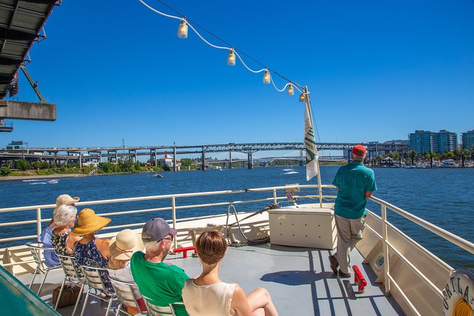2-hour Lunch Cruise on Willamette River - The southern run: Hawthorne Bridge to Sellwood