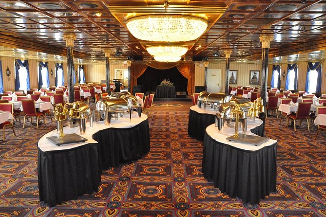 2 HR Savannah Riverboat Dinner Cruise with Onboard Entertainment - Dinner with Savannah Shrimp and Grits