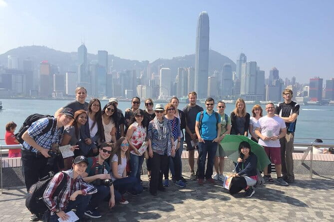 2025 Chinese New Year Fireworks Open Bar Yacht Dinner Cruise HK - Smart casual clothing and useful planning tips