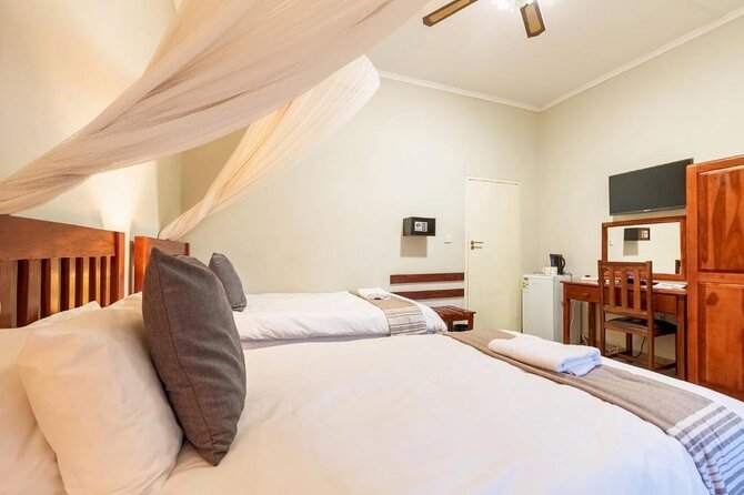 3-Day Victoria Falls Safari with Dinner Cruise - Day 3: A short airport transfer after the safari