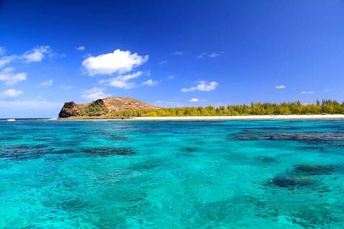 3 North Islands Catamaran Cruise with Lunch & Drinks on island. - Is $58.08 good value?