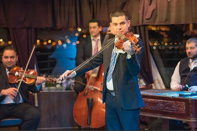 4 Course Dinner Cruise with Operetta, Folk Show and Welcome Drink - Timing, meeting point, and practical details