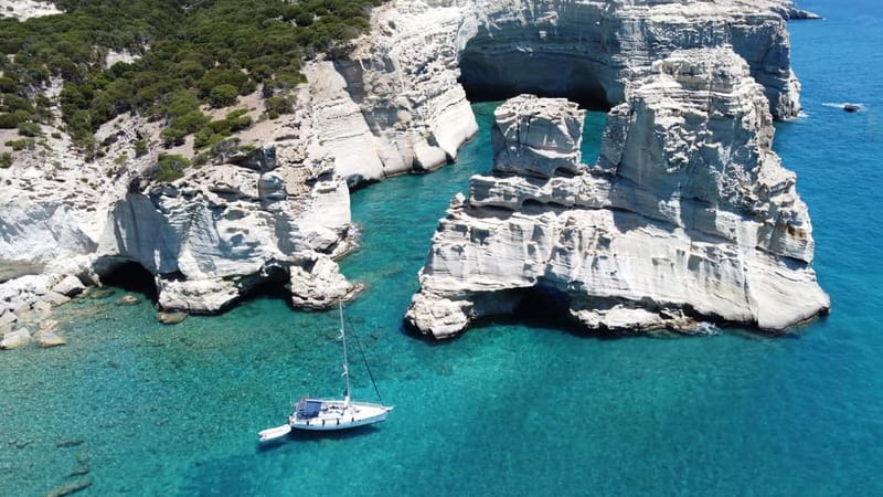 Adamantas: Kleftiko Sailing Cruise with Meal and Swim Stops - Arkoudes, Cape Vani, and the open sails