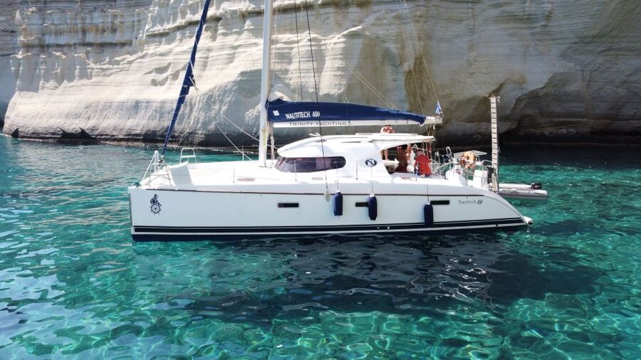 Adamas: Half-Day Sunset Cruise with Lunch - What is served aboard the catamaran
