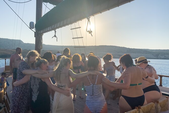 Aerosa Sunset Afternoon Guided Cruise with Dinner in Cyprus - Boat size, music, and the feel on board