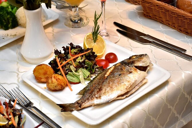 All Inclusive Luxury Bosphorus Dinner Cruise & Turkish Night Show - How large groups affect the evening