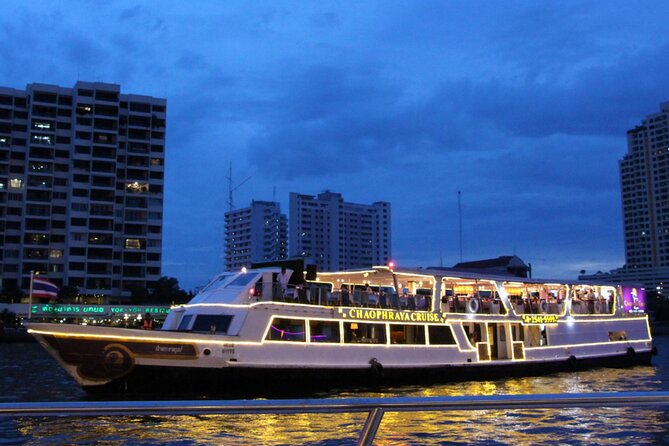 Amazing Chaophraya Dinner Cruise Experience - Arriving at Asiatique and finding Warehouse 7