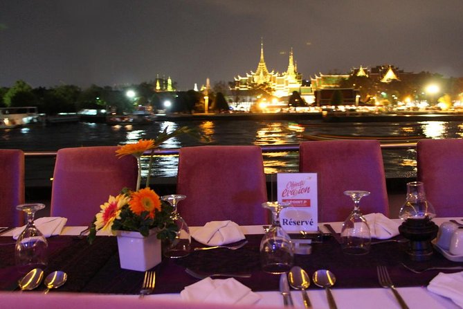 Amazing Chaophraya Dinner Cruise Experience - Pak Khlong Talat and the working riverfront