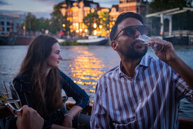 Amsterdam Private Dinner Cruise incl Drinks & 2-course Dinner 2hr - The captains shape the evening