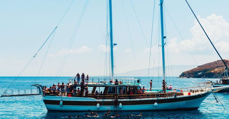 Athens: Full-Day Island Hopping Cruise with Lunch & Transfer - Key points to know before booking