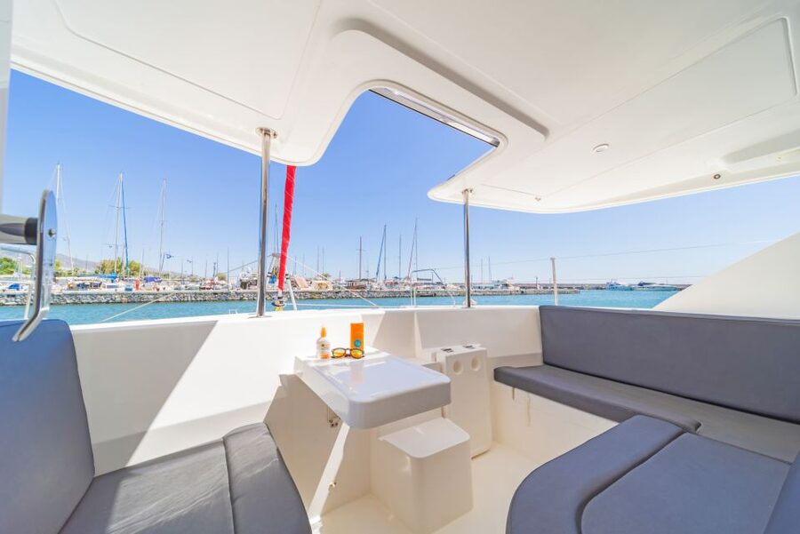 Athens: Half-Day Morning Catamaran Cruise with Meal & Drinks - Should you book the Athenian Riviera catamaran?