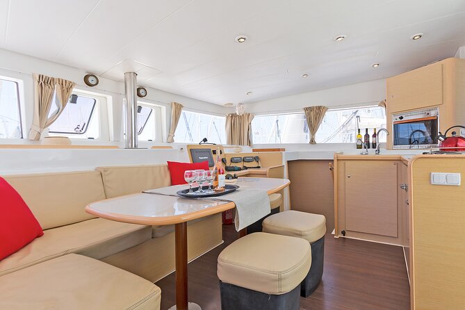 Athens Private Full day Catamaran cruise with meal & drinks - How the price works