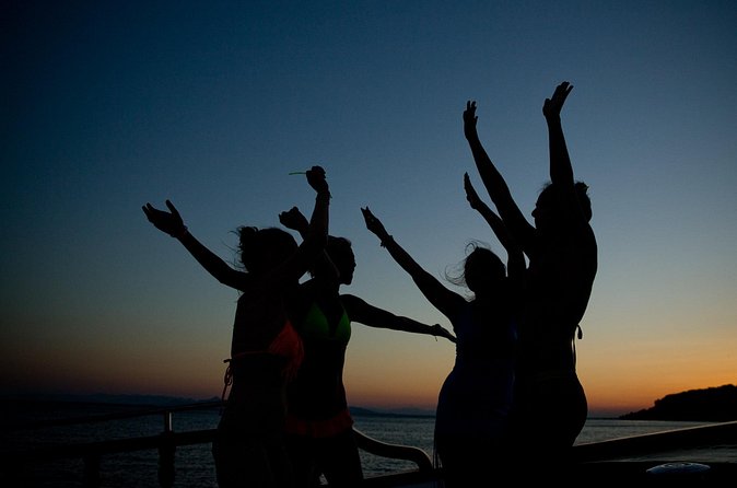 Athens Riviera Evening Cruise with Music and Swimming - Who will enjoy this cruise most