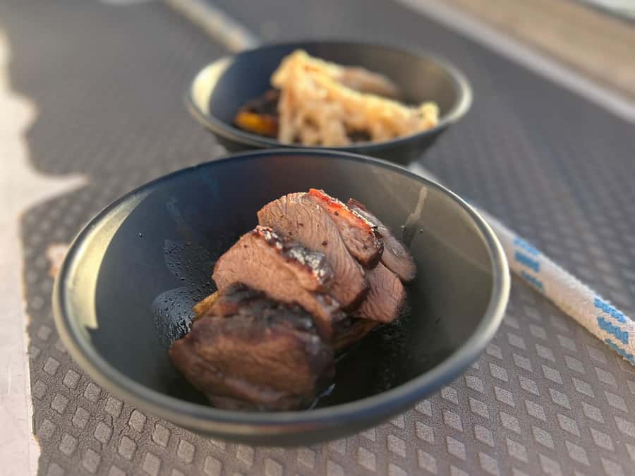 Auckland: Harbour Sailing Cruise with 3-Course Dinner - How the crew shapes the evening