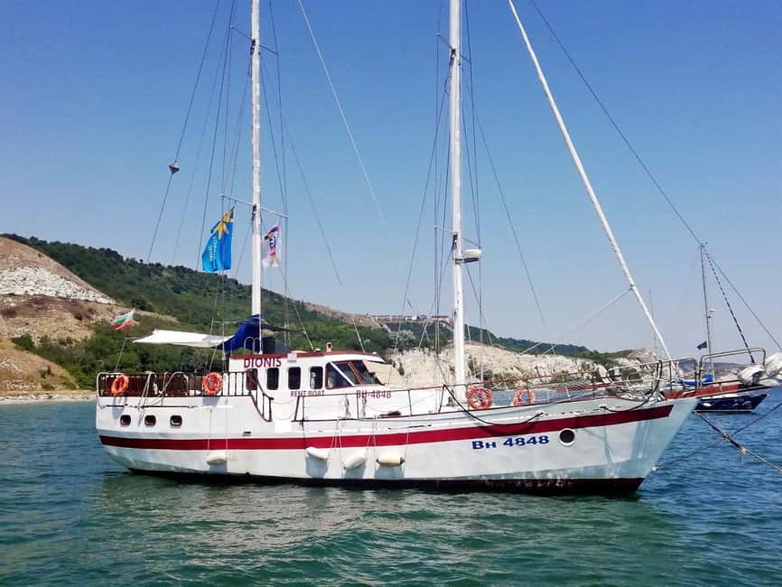 Balchik: 4-Hour Black Sea Cruise With Lunch and Drinks - Leaving Balchik for open water