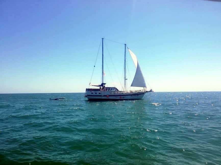 Balchik: 4-Hour Black Sea Cruise With Lunch and Drinks - Four hours of coast, sun, and sea air
