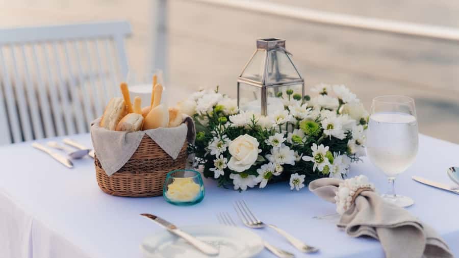 Bali/Benoa: 5-Course Romantic Evening Cruise With Live Music - The five-course dinner