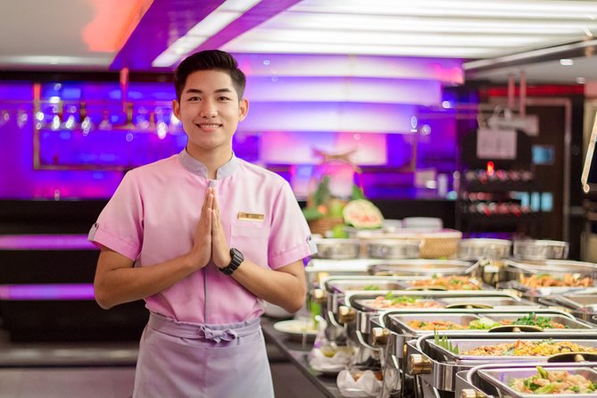 Bangkok: 2-Hour Dinner Cruise on the Chao Phraya Princess - Buffet dinner: plenty of choice, uneven expectations