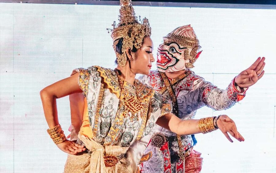 Bangkok: Alangka Luxury Cruise with Buffet and Live Music - Is $37 a good value?