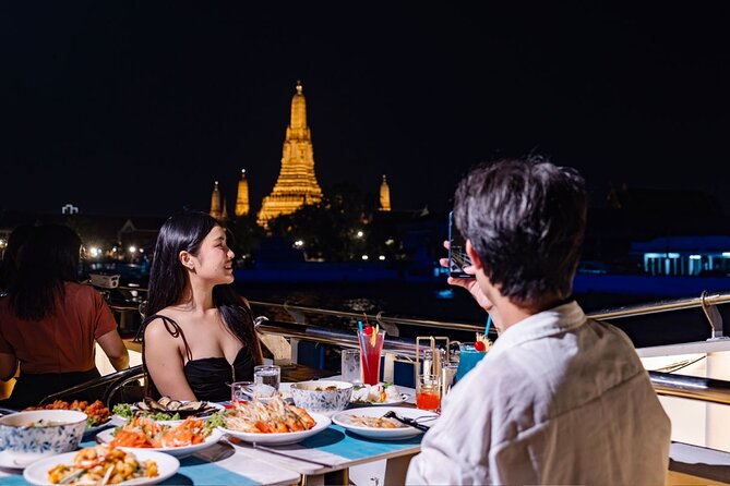 Bangkok Carnival Dinner Cruise with Free-flow Beer and Buffet - The Grand Palace area from the water
