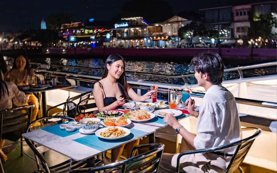 Bangkok: Carnival Dinner Cruise with Free-Flow Beer & Buffet - Key points to know before booking