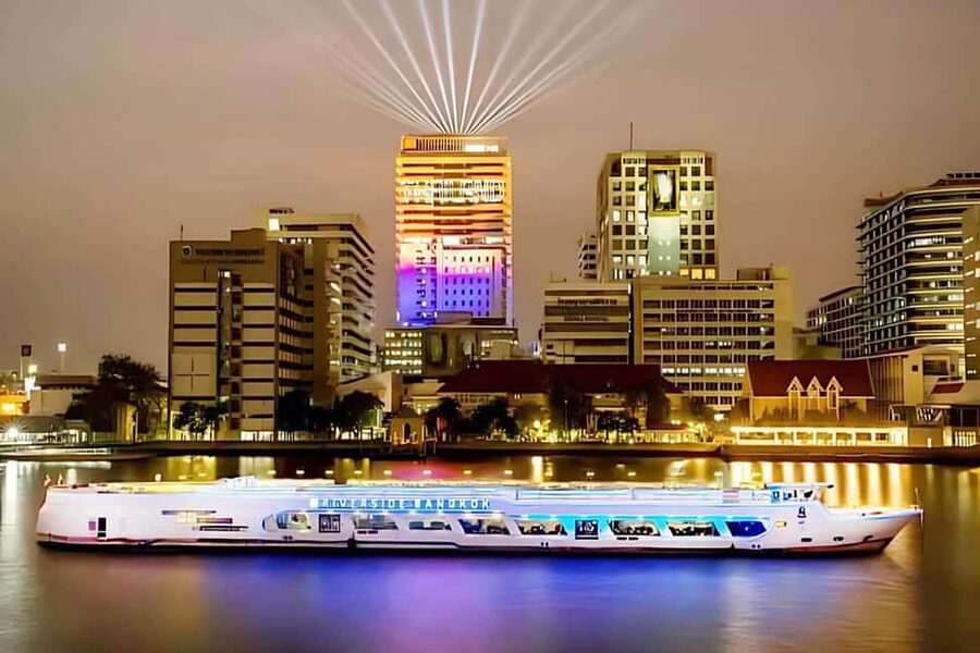 Bangkok: Carnival Dinner Cruise with Free-Flow Beer & Buffet - What this Chao Phraya dinner cruise is really like