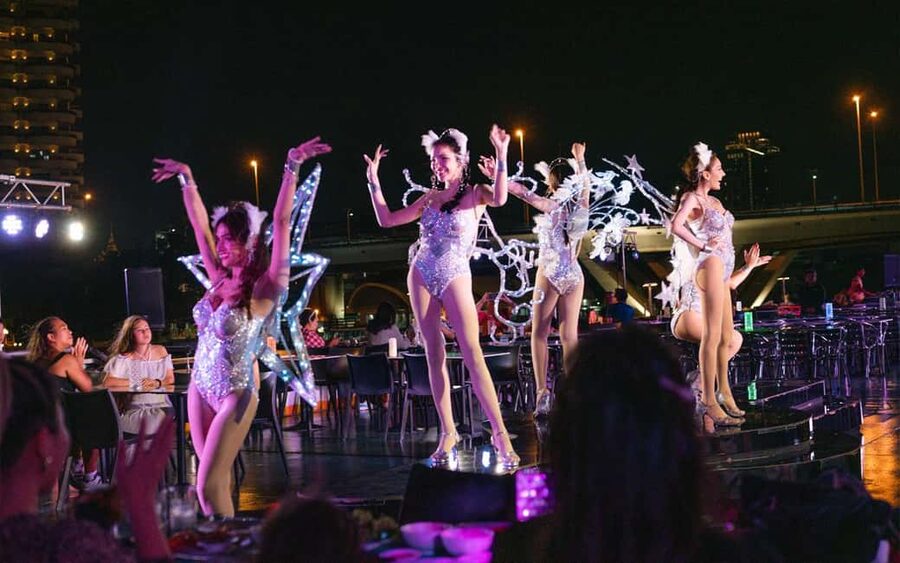 Bangkok: Carnival Dinner Cruise with Free-Flow Beer & Buffet - The route past Wat Arun, ICONSIAM, and the bridges