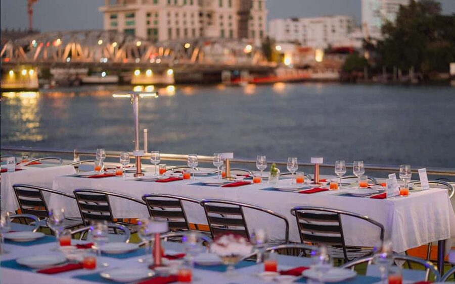 Bangkok: Carnival Dinner Cruise with Free-Flow Beer & Buffet - Cabaret, hosts, dancers, and live music