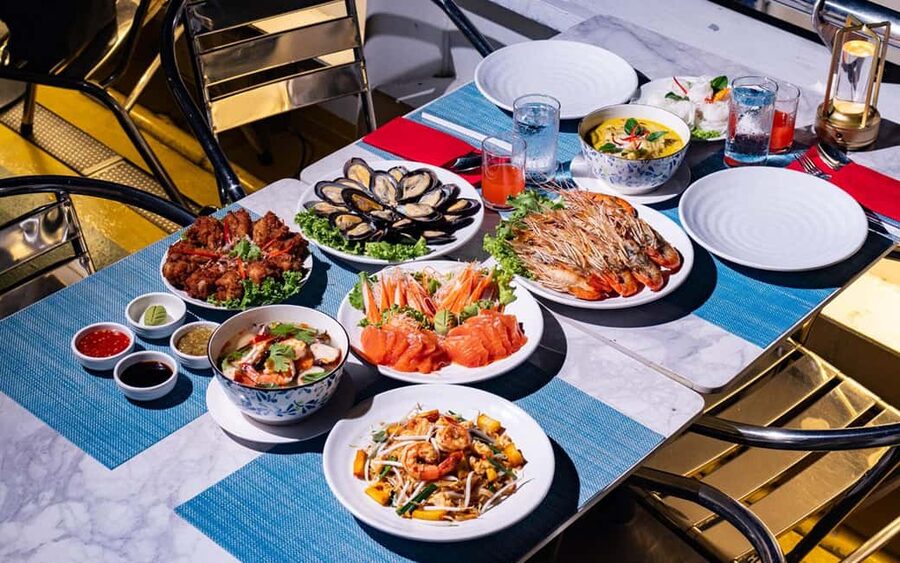 Bangkok: Carnival Dinner Cruise with Free-Flow Beer & Buffet - Timing, cancellation, and small practical details