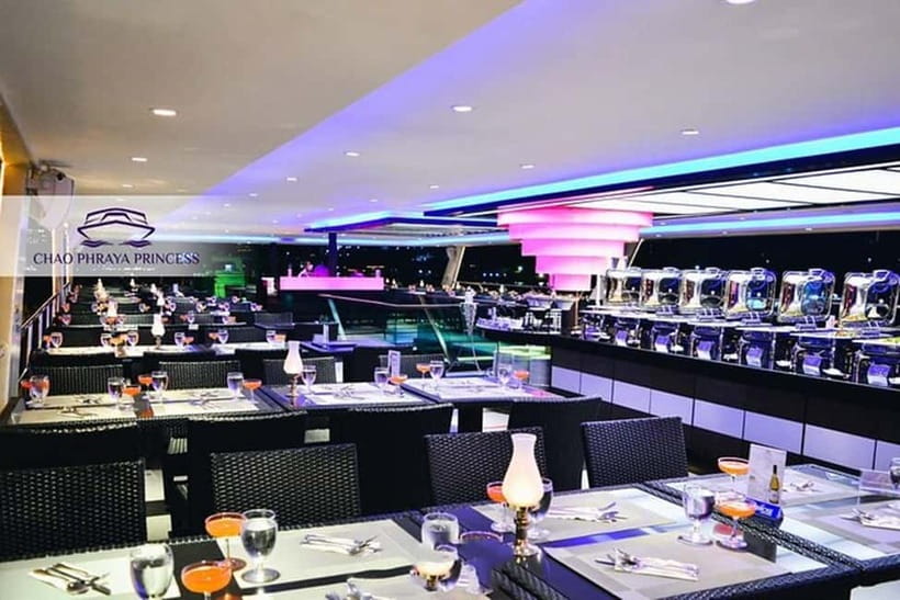 Bangkok: Chao Phraya Princess Cruise with Buffet - Boarding in Bangkok’s heat