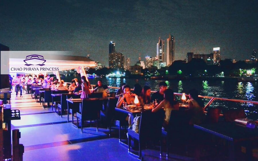Bangkok: Chao Phraya Princess Dinner Cruise - Check-in at ICONSIAM from 6 to 7 PM