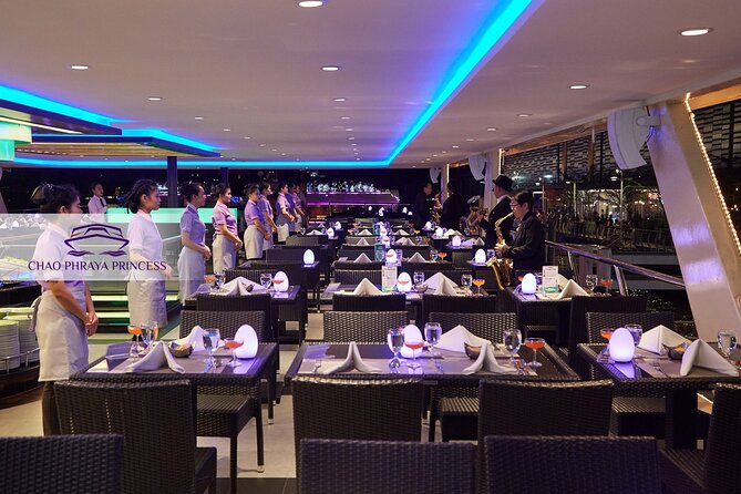 Bangkok Chao Phraya Princess Night Dinner Cruise - The Grand Palace area brings royal Bangkok into view