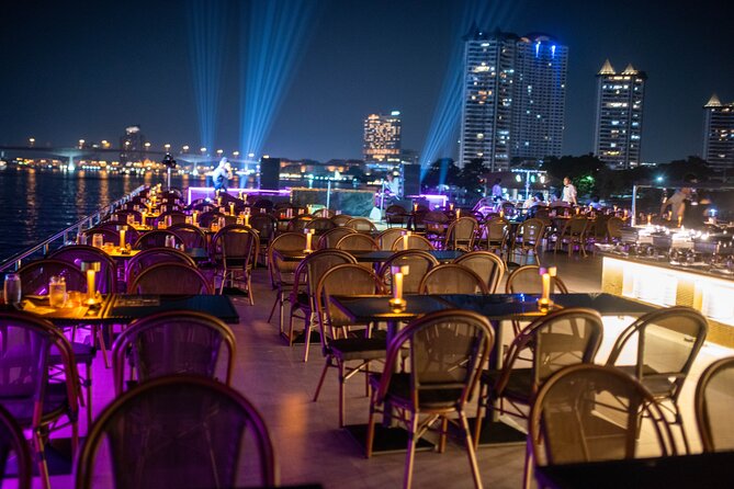 Bangkok Chaophraya Dinner Cruise with Thai Cultural Show - What is on the buffet