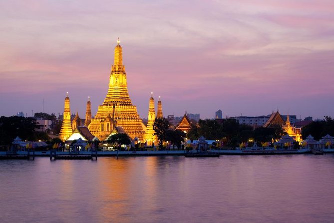 Bangkok Dinner Cruise on the Chao Phraya River - Bangkok’s river after sunset