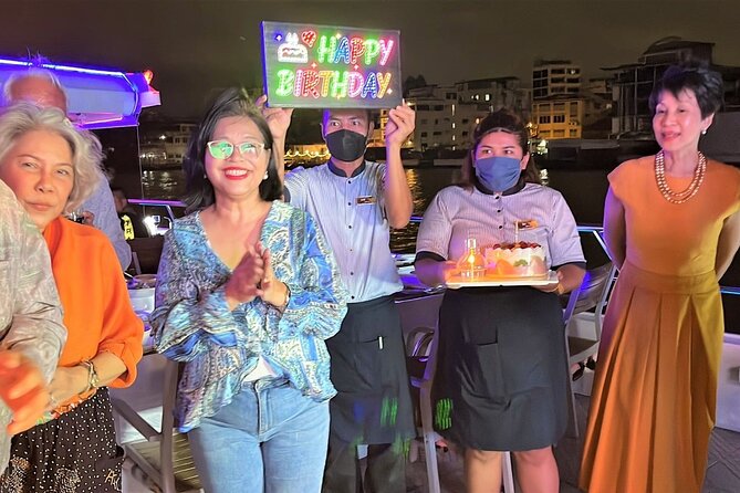 Bangkok Dinner Cruise with Intl Buffet, Live Music & Hotel Pickup - The Thai dance question deserves attention
