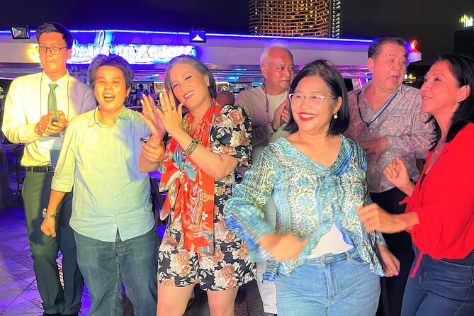 Bangkok Dinner Cruise with Intl Buffet, Live Music & Hotel Pickup - Who should book this evening?