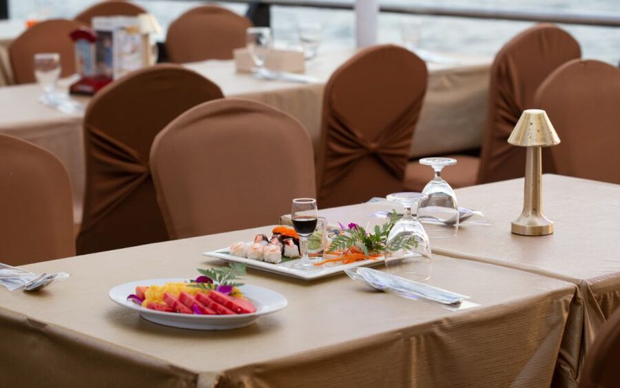 Bangkok: Grand Chao Phraya Dinner Cruise with Live Show - Why Bangkok looks different from the Chao Phraya