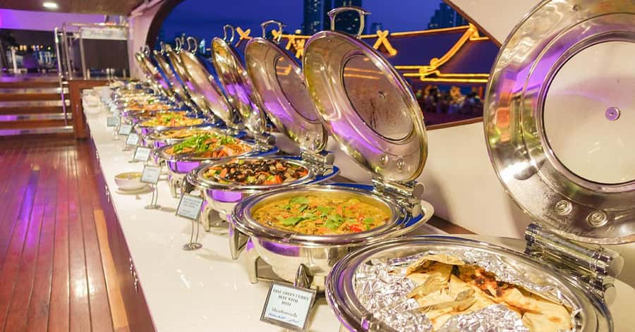 Bangkok: Grand Pearl Dinner Cruise with Hotel Transfer - What the evening is really about