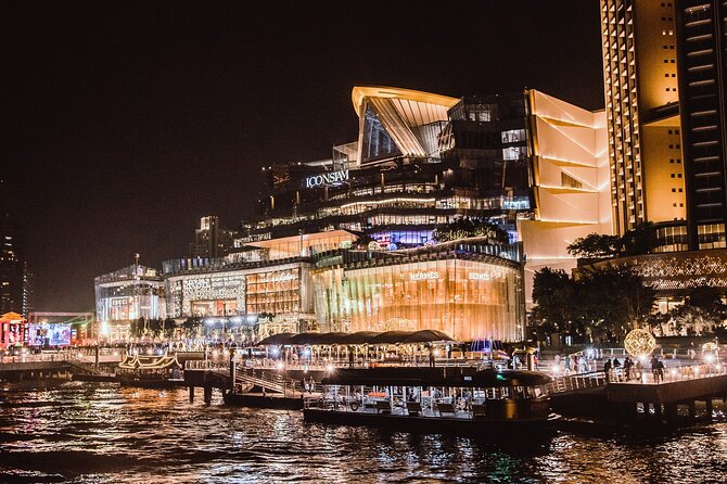 Bangkok Meridian Dinner Cruise from ICONSIAM - Welcome drink, seating, and the first few minutes