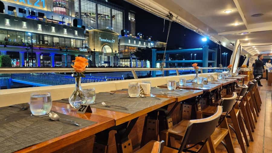 Bangkok: New Horizon Dinner Cruise with Buffet & Beer - Is $40 a fair price?