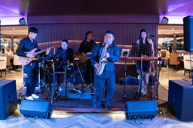 Bangkok Opulence Dinner Cruise Live Band - Who will enjoy this cruise most