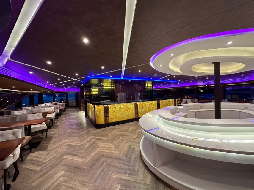 Bangkok: Opulence Luxury Chao Phraya Dinner Cruise - The boat, seating, and the best views