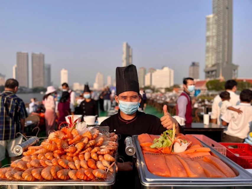 Bangkok: Royal Princess Chao Phraya Dinner Cruise - The 7:30 PM departure and first river views
