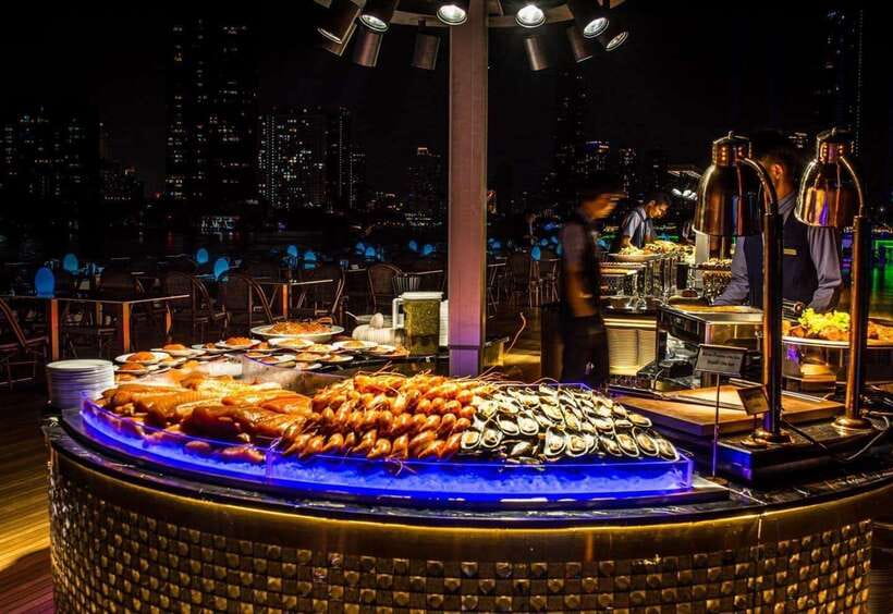 Bangkok: Royal Princess River Dinner Cruise with Live Music - The best way to handle photos and views
