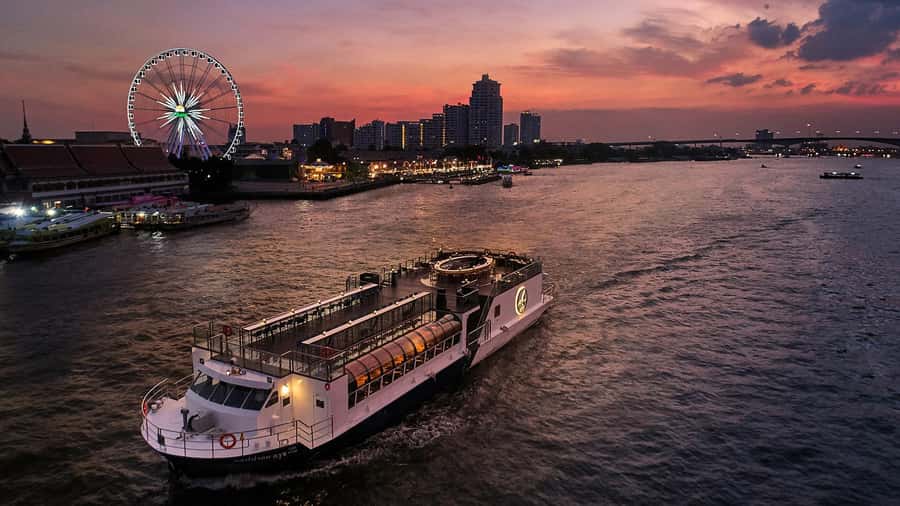 Bangkok: Saffron Chao Phraya River Dinner Cruise - Key points at a glance
