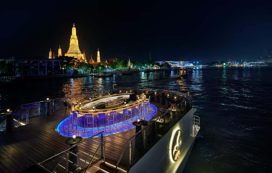 Bangkok: Saffron Chao Phraya River Dinner Cruise - Boarding at Icon Siam Pier 2