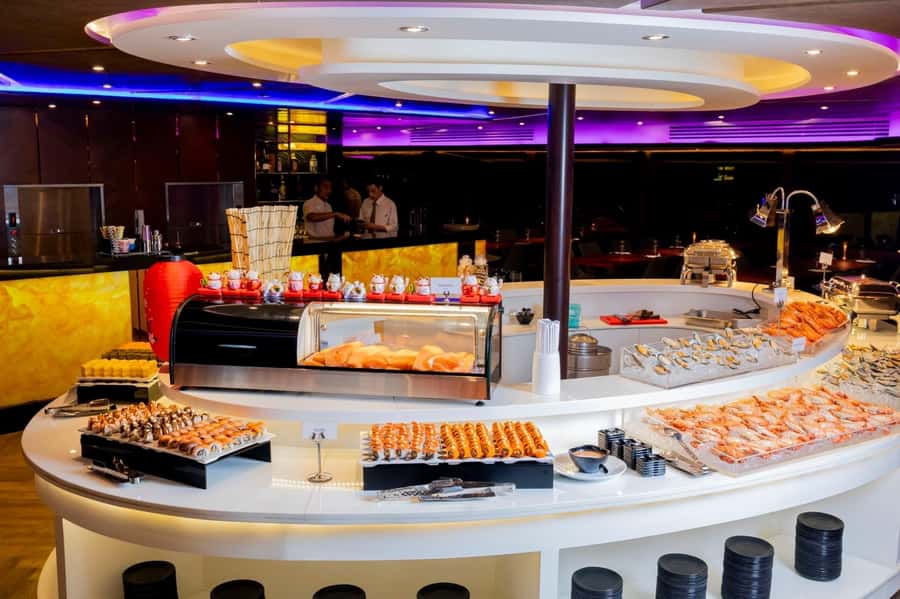 Bangkok: The Opulence Buffet Dinner Cruise with Live Band - Boarding at ICONSIAM Pier 2