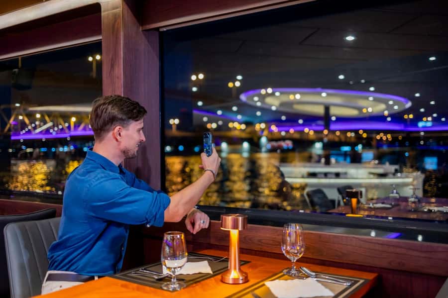 Bangkok: The Opulence Buffet Dinner Cruise with Live Band - Wat Arun and the first river views
