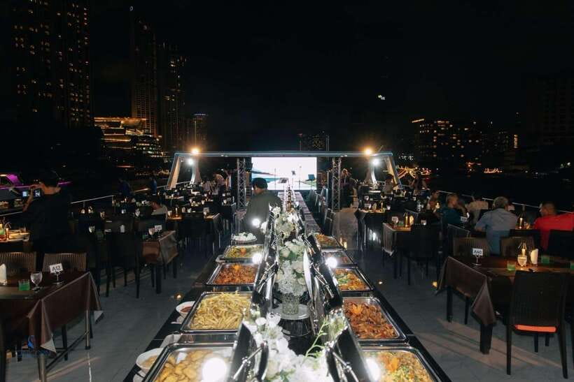 Bangkok: Unicorn Chao Phraya River Dinner Cruise - Practical timing and what to bring